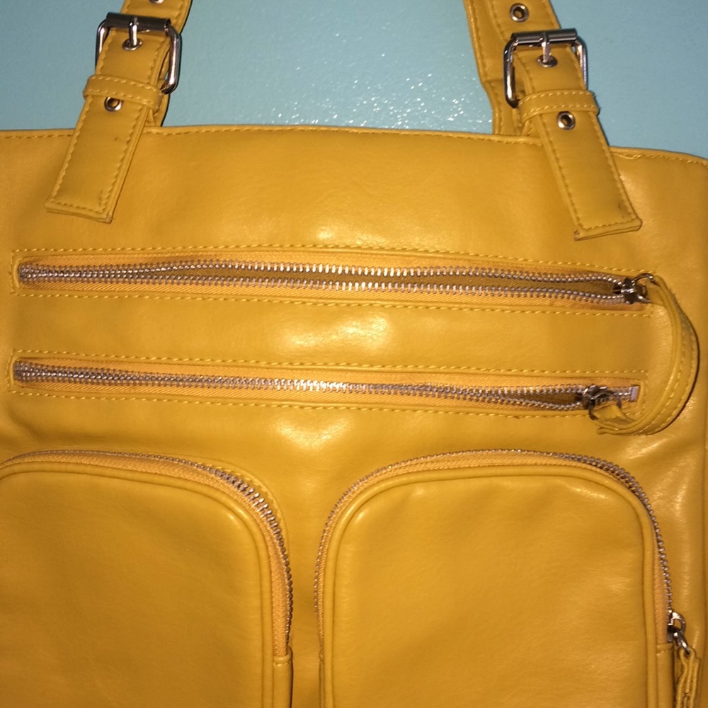 Yellow Purse - Picture 3 of 4